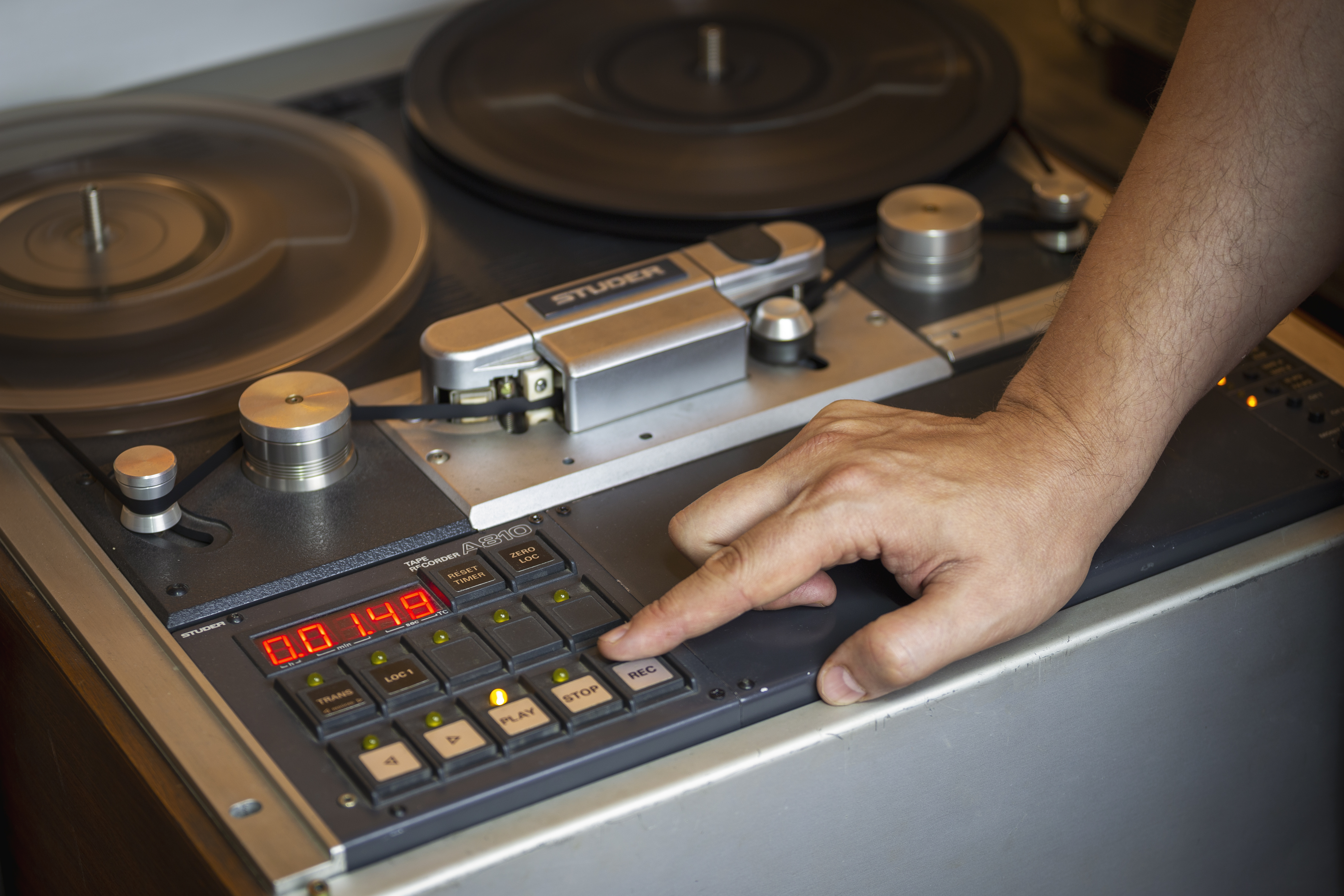 Magnetófono Studer a810